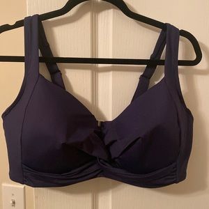 Crisscross detail bikini top